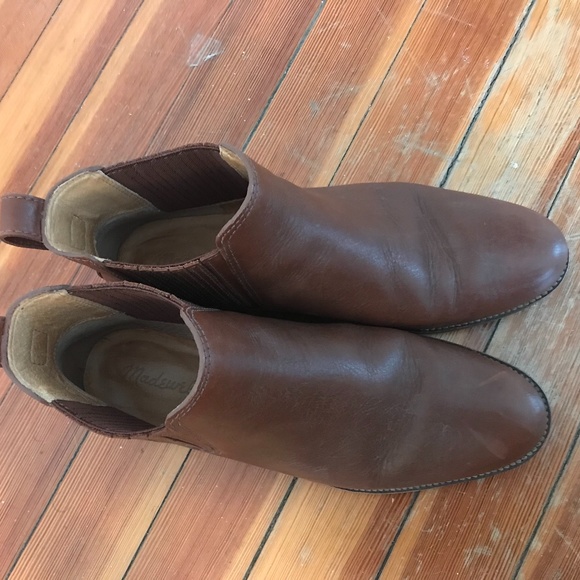 Madewell Ainsley Chelsea Boot in Dark Chesnut - Picture 9 of 10